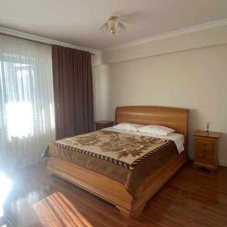 Appartement Avec 2 Chambres En Centre Ville Кишинів Екстер'єр фото